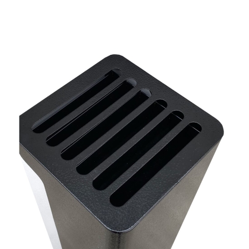 Lampa UVgun TOWER 110 – górny wylot powietrza z kratką ochronną promiennika UV-C.